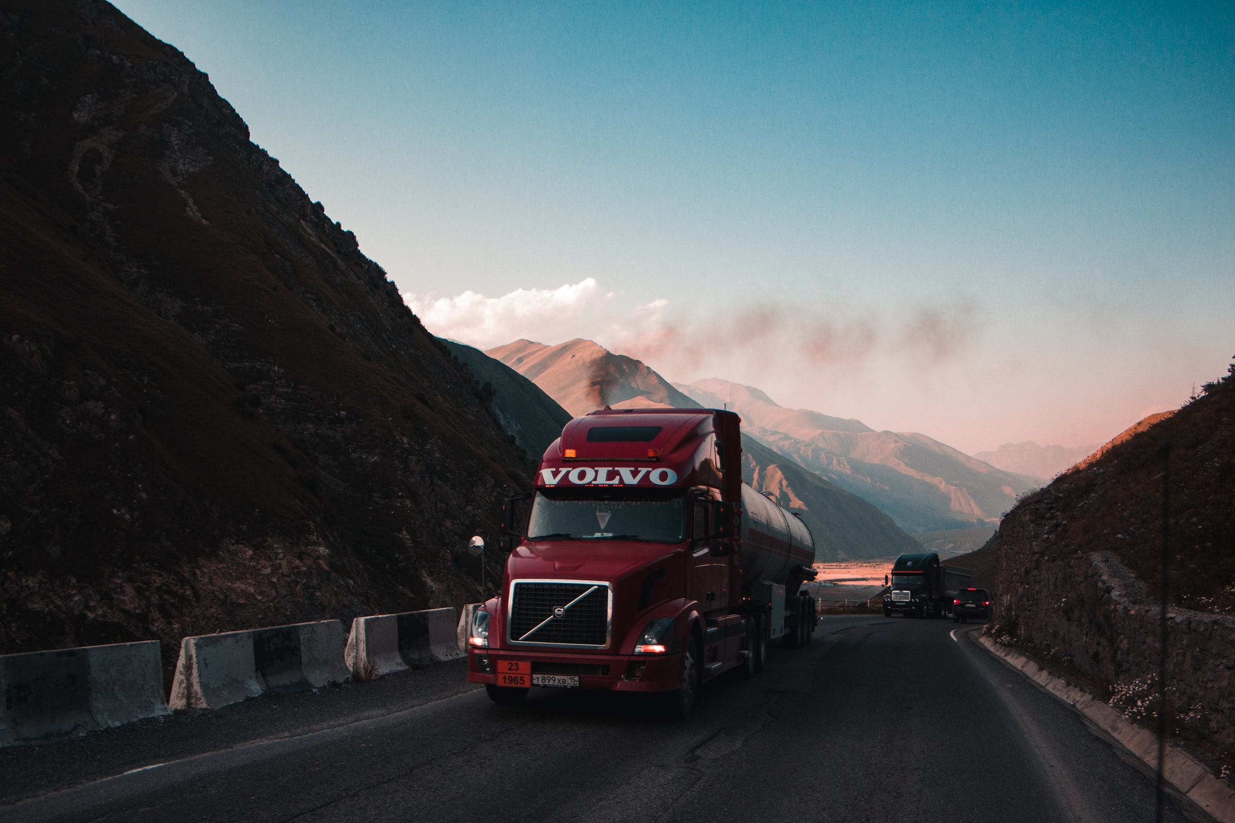 You are currently viewing Volvo Trucks Have Over 8,400 Units Taken Back Defect Detected